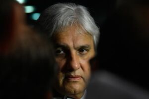 PSDB pede ao TRE-MS que negue a candidatura de Delcídio do Amaral