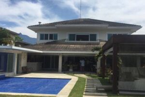 Mansão em Mangarativa foi leiloada e vendida