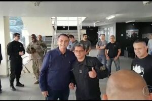 Bolsonaro defende redução da maioridade penal e fim das 'saidinhas' nas prisões