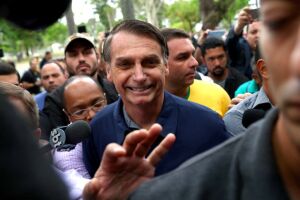 PCC pode estar envolvido no atentado a Bolsonaro, diz colunista