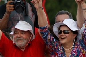 Lula e Dilma viraram réus na Justiça do DF