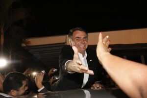 ‘Minha morte interessa a muita gente’, diz Bolsonaro