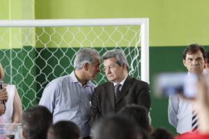 O governador Reinaldo Azambuja e o deputado Onevan de Matos, em cerimônia de inauguração