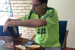 Até pão com leite condensado vira moda com Jair Bolsonaro no poder