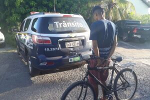 Mototaxistas detêm ladrão que furtou bicicleta de mulher