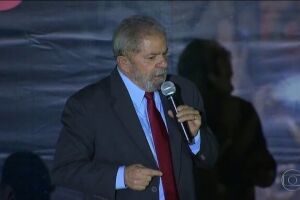 Após decisão do STF, defesa de Lula pede à Justiça que solte o ex-presidente