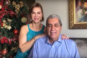 Na Lata: rec&eacute;m-solto, Puccinelli grava v&iacute;deo de Natal, mas se esconde de explica&ccedil;&otilde;es