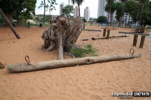 Opção de lazer para garotada, Parque do Sóter peca pela gangorra podre e falta de brinquedos