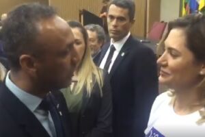 Na Lata: sem trabalho pra apresentar, Coringa tenta se valorizar com Michelle Bolsonaro