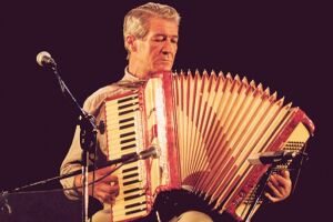 Morre aos 68 anos Dino Rocha, expoente da música sul-mato-grossense