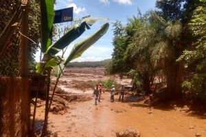Risco de rompimento de barragem interdita estrada em Minas Gerais