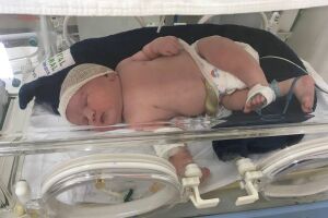 Bebê de quase 6 quilos nasce em maternidade de Ponta Porã