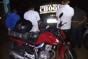 BPChoque: vítima vê moto furtada em frente de igreja ser anunciada em site e aciona PM; 4 são presos
