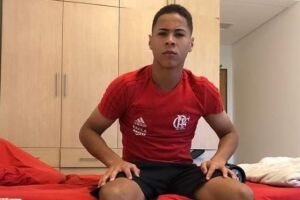 Sobrevivente, jogador do Flamengo pede doações