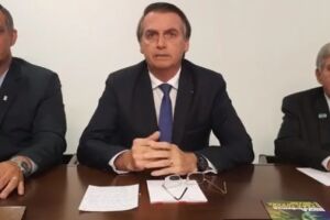 Bolsonaro quer retirar lombadas eletrônicas no país