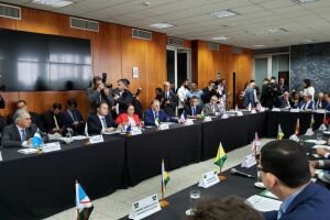MS vai receber recursos do pré-sal, diz Paulo Guedes em reunião com governadores