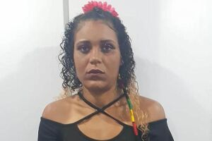 'Como se eu fosse flor você me cheira': mulher é presa com cocaína no Carnaval