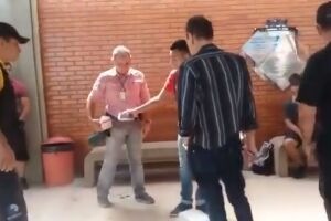 VÍDEO: confusão entre estudante e vigia acaba em agressão na UFMS