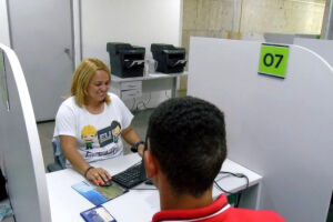 OPORTUNIDADE: Capital começa a semana com oferta de 200 vagas de emprego oferecidas pela Funtrab