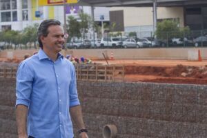 Em busca de recursos para Capital, Marquinhos se reúne com ministros em Brasília