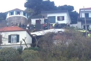 Acidente com ônibus turístico deixa pelo menos 28 mortos em Portugal
