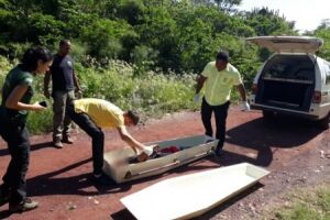 Quatro são presos por morte de rapaz encontrado amarrado com fio elétrico