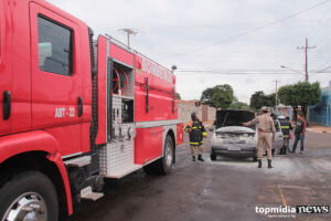 Fogo no parquinho: mulher finge ser outra, marca encontro no motel e queima carro do ex