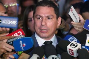 Comissão da reforma terá relatoria do PSDB e presidência do PR