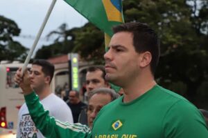 Capitão Contar diz que atos pró-Bolsonaro são por 'cansaço da velha política'