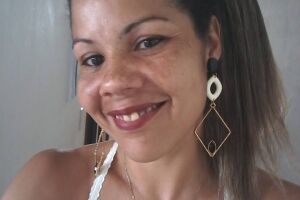 Mulher estrangulada pelo namorado tentava vender apê onde morreu