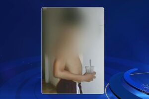 Justiça prorroga prisão de mãe e amiga acusadas de obrigar criança a comer arroz cru com óleo