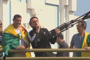 Bolsonaro, ainda em campanha, disse que criaria decreto das armas