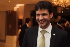 PF prende assessor do ministro do Turismo em caso de laranjas do PSL