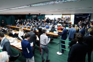 Votos de Fábio Trad e Beto Pereira ajudam comissões a avançar com a Nova Previdência