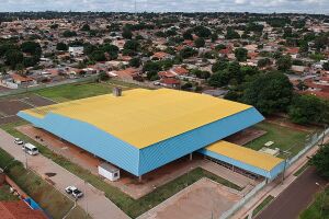 Após décadas de abandono, governo MS entrega centro poliesportivo da Vila Almeida
