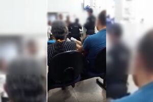 VÍDEO: homem é contido aos tapas por guardas municipais em UPA de Dourados