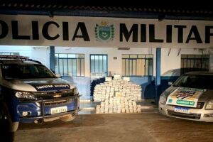 Vale R$ 41 milhões: PM barra carregamento com 328 kg de cocaína