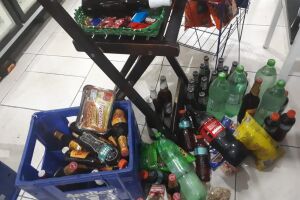 Procon/MS encontra cervejas e petiscos vencidos em conveniência no Santo Amaro