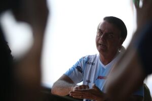 “Amazônia não está pegando fogo como dizem por aí”, afirma Bolsonaro