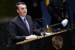 Bolsonaro acusa líderes estrangeiros de ataque à soberania do Brasil
