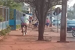 Absurdo: horas após apelo por cadeirante especial, calçada é vandalizada no Jardim Botafogo