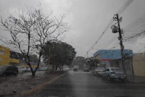 Chuva dá trégua no forte calor e previsão é de mais água em Campo Grande