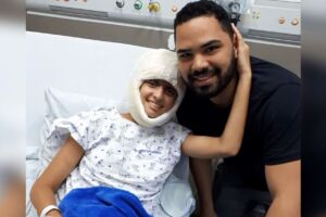 Jovem de acidente de kart recebe alta após 2 meses e 15 cirurgias
