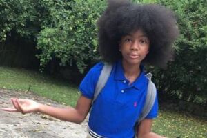 Alvo de racismo por causa de cabelo, jovem dá resposta inspiradora