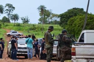 Bandidos armados sequestram oito pessoas na fronteira; sete foram liberadas