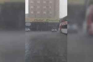 VÍDEO: leitor registra chuva forte e queda de granizo em Ponta Porã