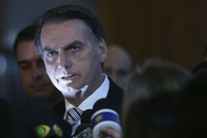 Bolsonaro muda de ideia e diz que vai aprovar fundão bilionário para políticos