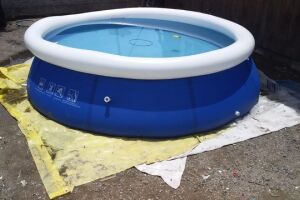 Mãe de bebê morta em piscina é assassinada