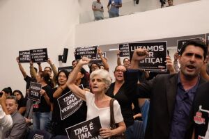 VÍDEO: aumento de salário de juízes de MS é aprovado sob protestos na Assembleia