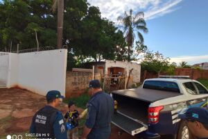 Policiais fazem doação de brinquedos e alimentos para família carente na Vila Sobrinho